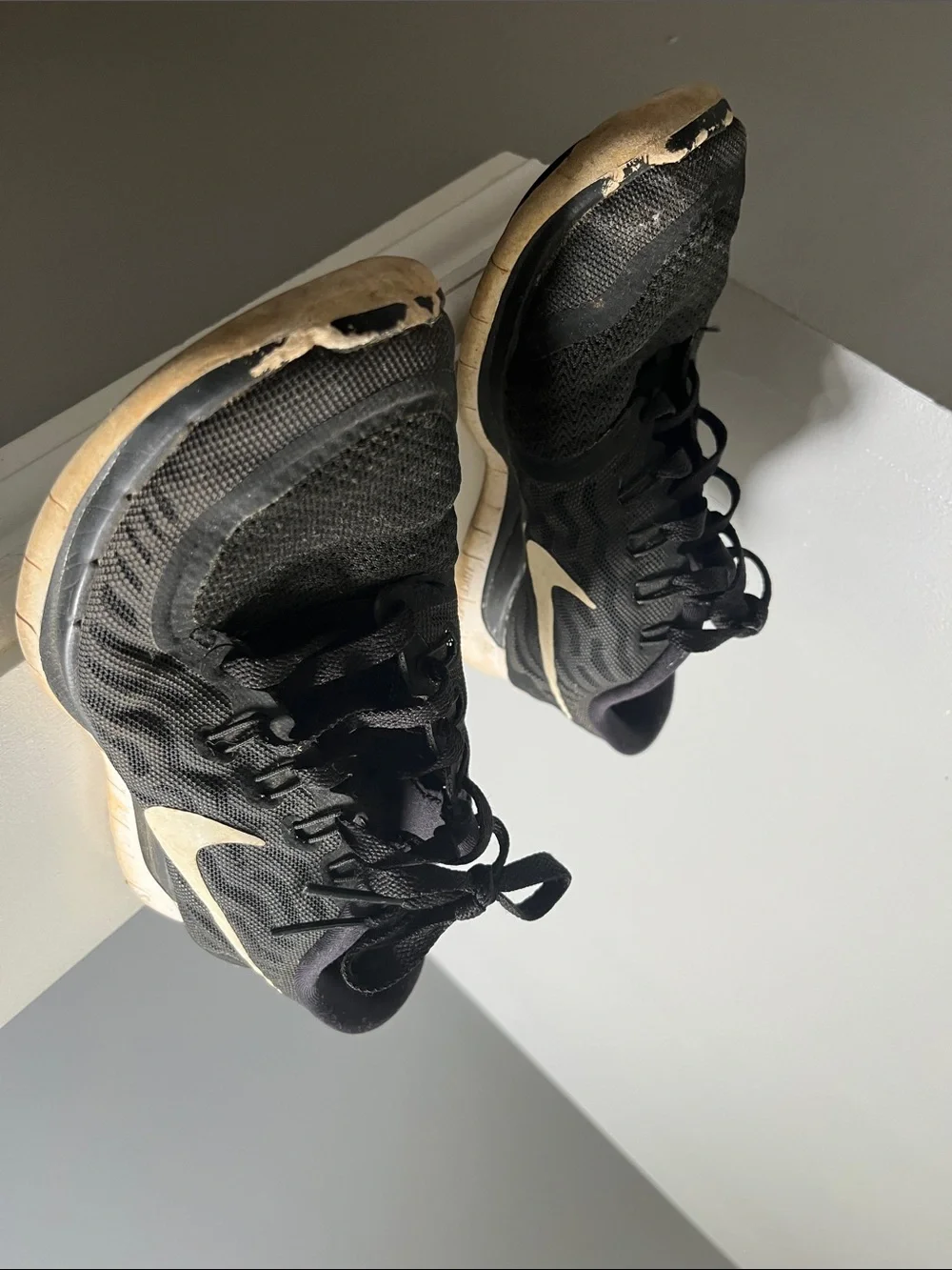 Nike lightweight trainers